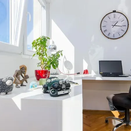 Near Center W Terrace On Of The Building Apartament