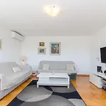 Apartamento Near Center W Terrace On Of The Building